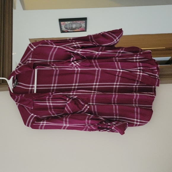 Express Top - Picture 1 of 3